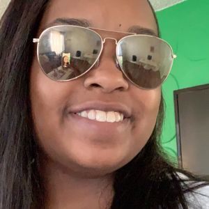 Meet your Posher, Brandi